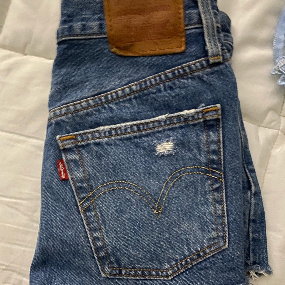 Levi’s shorts